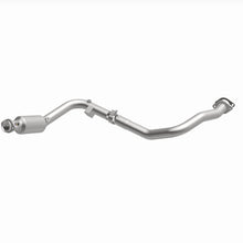 Load image into Gallery viewer, MagnaFlow 05-06 Land Rover LR3 4.4L Direct Fit Converter