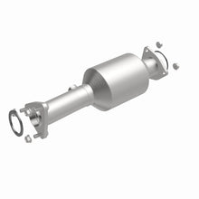 Load image into Gallery viewer, MagnaFlow Direct Fit Catalytic Converter 17-19 Honda CR-V Single Underbody 2.4L