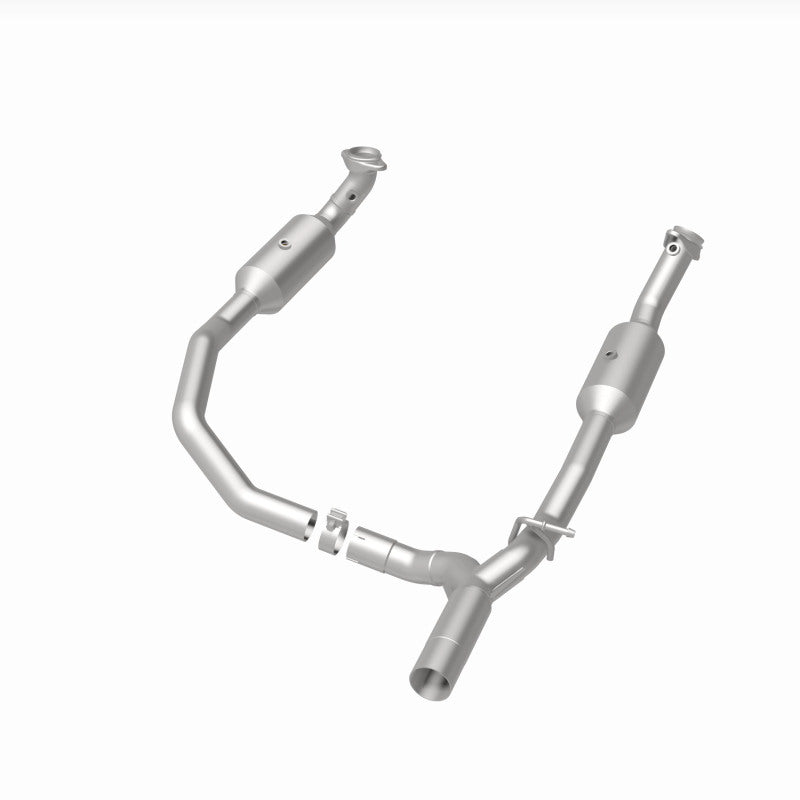 MagnaFlow 17-18 Ford E-350 6.8L Direct Fit Converter