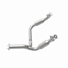 Load image into Gallery viewer, MagnaFlow 07-08 Chevrolet Tahoe 5.3L Direct Fit Converter