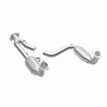 Load image into Gallery viewer, MagnaFlow 2003 Chevrolet SSR 5.3L Direct Fit Converter