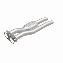 Load image into Gallery viewer, MagnaFlow 96-99 Chevy C2500 Suburban 7.4L Direct Fit Converter