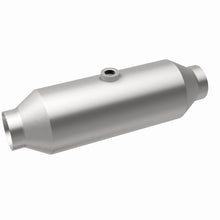 Load image into Gallery viewer, MagnaFlow 2.25 1/O2 CA 4in. Spun Universal Converter