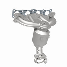 Load image into Gallery viewer, MagnaFlow Direct Fit Catalytic Converter 13-16 Hyundai Santa Fe Sport 2.4L Manifold