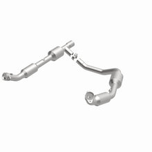 Load image into Gallery viewer, MagnaFlow 2006 Ford E-250 5.4L Direct Fit Converter