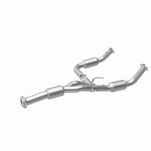 Load image into Gallery viewer, MagnaFlow 12-17 Chevrolet Express 3500 6.0L Direct Fit Converter