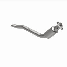 Load image into Gallery viewer, MagnaFlow 05-06 Land Rover LR3 4.4L Direct Fit Converter