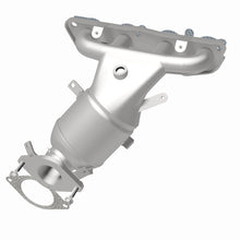 Load image into Gallery viewer, MagnaFlow Direct Fit Catalytic Converter 20-21 Nissan Kicks 1.6L Single Manifold