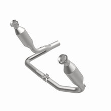 Load image into Gallery viewer, MagnaFlow 2004 Dodge Dakota 3.7L Direct Fit Catalytic Converter