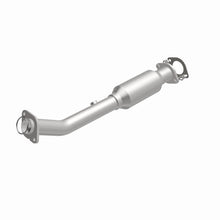Load image into Gallery viewer, MagnaFlow 2004 Nissan Titan 5.6L Direct Fit Converter
