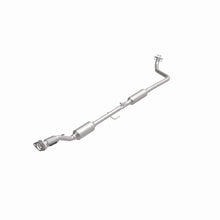 Load image into Gallery viewer, MagnaFlow Direct Fit Catalytic Converter OEM 18-21 Nissan Kicks 1.6L Single Underbody