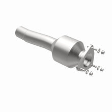 Load image into Gallery viewer, MagnaFlow 15-17 Discovery Sport L4 2 OEM Underbody Direct Fit Converter