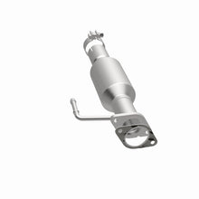 Load image into Gallery viewer, MagnaFlow Direct Fit Catalytic Converter 15-16 Ford Edge 3.5L FWD - Rear