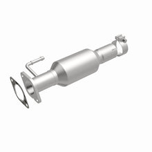 Load image into Gallery viewer, MagnaFlow Direct Fit Catalytic Converter 15-16 Ford Edge 3.5L FWD - Rear