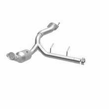 Load image into Gallery viewer, MagnaFlow 2021 Ford F-150 Right Underbody 5L Direct Fit Converter