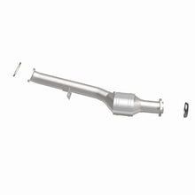 Load image into Gallery viewer, MagnaFlow Direct Fit Catalytic Converter 2006-2007 Subaru Impreza 2.5L