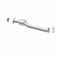 Load image into Gallery viewer, MagnaFlow Direct Fit Catalytic Converter 2006-2007 Subaru Impreza 2.5L