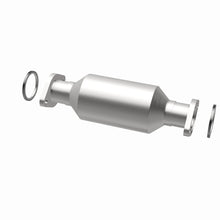 Load image into Gallery viewer, MagnaFlow 95-99 Toyota Tacoma / 1997 Geo Prizm Direct-fit Catalytic Converter