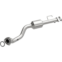 Load image into Gallery viewer, MagnaFlow 2004 Isuzu Rodeo 3.2L Direct Fit Converter