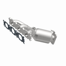 Load image into Gallery viewer, MagnaFlow 2007 XC90 3.2L Underbody Direct Fit Converter