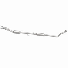 Load image into Gallery viewer, MagnaFlow Direct Fit Catalytic Converter OEM 18-21 Nissan Kicks 1.6L Single Underbody