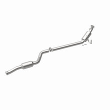 Load image into Gallery viewer, MagnaFlow 12-16 E350 V6 3.5 OEM Underbody Direct Fit Converter