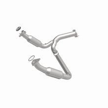 Load image into Gallery viewer, MagnaFlow 07-08 Chevrolet Silverado 1500 4.3L Direct Fit Converter