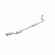 Load image into Gallery viewer, MagnaFlow Direct Fit Catalytic Converter OEM 18-21 Nissan Kicks 1.6L Single Underbody
