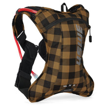 Load image into Gallery viewer, USWE Outlander Hydration Pack 2L - Flannel Bronze/Black
