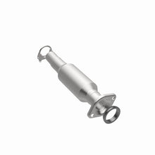 Load image into Gallery viewer, MagnaFlow 04-06 Toyota Sienna 3.3L Direct Fit Converter