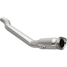 Load image into Gallery viewer, MagnaFlow Direct Fit Catalytic Converter 2012-2015 Grand Cherokee V8 6.4 OEM Underbody