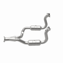 Load image into Gallery viewer, MagnaFlow 08-10 Ford F-250 Super Duty 5.4L Direct Fit Converter