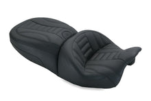 Load image into Gallery viewer, Mustang 15-21 Harley Freewheeler Standard Touring Deluxe 1PC Seat - Black