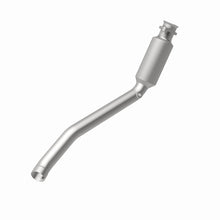 Load image into Gallery viewer, MagnaFlow Direct Fit Catalytic Converter 2010-2013 Land Rover LR4 V8 5 OEM Underbody
