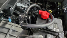 Load image into Gallery viewer, J&amp;L 23-26 Ford F-250/F-350 6.8L;7.3L Oil Separator 3.0 Passenger Side - Black Anodized