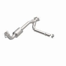 Load image into Gallery viewer, MagnaFlow 2005 Lincoln Navigator 5.4L Direct Fit Converter