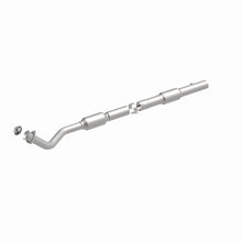 Load image into Gallery viewer, MagnaFlow 97-00 Express 1500 5.7 OEM Underbody Direct Fit Converter