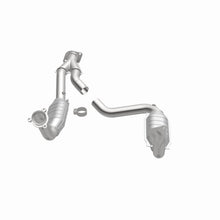 Load image into Gallery viewer, MagnaFlow 2003 Chevrolet SSR 5.3L Direct Fit Converter