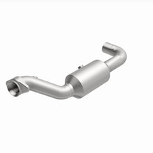 Load image into Gallery viewer, MagnaFlow 18-21 Ford Expedition Left Underbody 3.5L Direct Fit Catalytic Converter