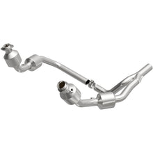 Load image into Gallery viewer, MagnaFlow Direct Fit Catalytic Converter 07-09 Jeep Wrangler 3.8L