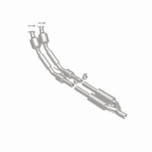Load image into Gallery viewer, MagnaFlow 2006 Volkswagen Passat 3.6L Direct Fit Converter