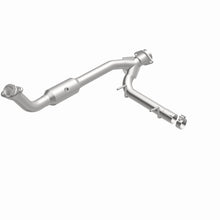 Load image into Gallery viewer, MagnaFlow 05-06 Lincoln Navigator 5.4L - Driver side