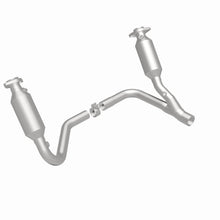 Load image into Gallery viewer, MagnaFlow 05-06 Dodge Durango 4.7L Direct Fit Converter