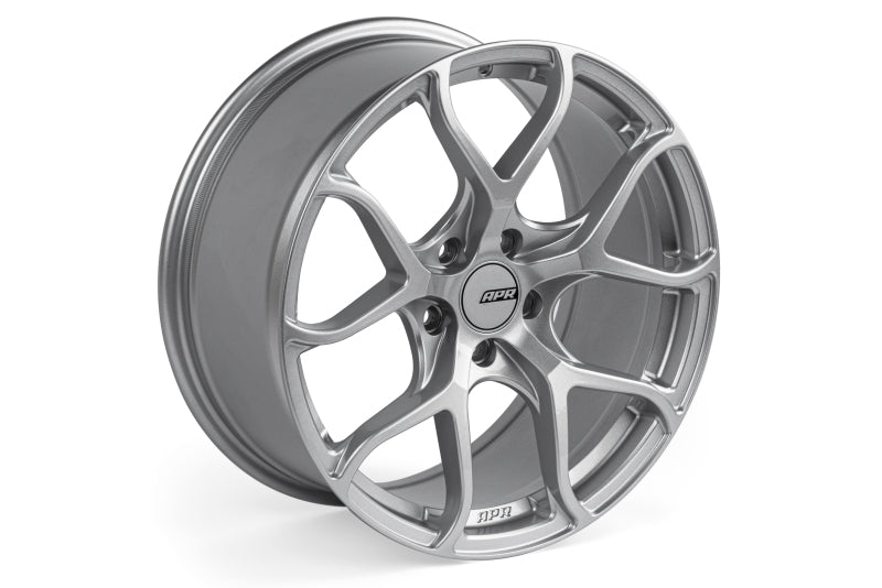 APR A01 Flow Formed 18x8.5 / 5x112 / ET45 / 66.5mm Bore / Hyper Silver Wheel WHL00015