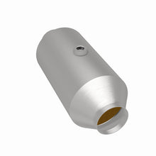 Load image into Gallery viewer, MagnaFlow MagnaFlow 2.5 in. OEM Grade Federal / EPA Compliant Universal Catalytic Converter