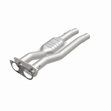 Load image into Gallery viewer, MagnaFlow 96-99 Chevy C2500 Suburban 7.4L Direct Fit Converter