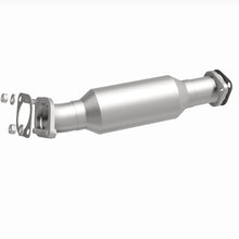 Load image into Gallery viewer, MagnaFlow 07-09 Hyundai Santa Fe 3.3L Direct Fit Converter
