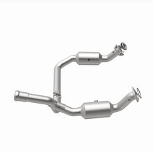 Load image into Gallery viewer, MagnaFlow 19-20 GMC Sierra 1500 Single Underbody 4.3L/5.3L Direct Fit Catalytic Converter