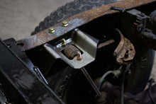 Load image into Gallery viewer, Rustbuster Rear Shock Mount Left Side