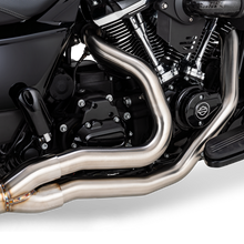 Load image into Gallery viewer, Vance and Hines 17-26 Touring/CVO Gaslighter 2-1 HS Exhaust System